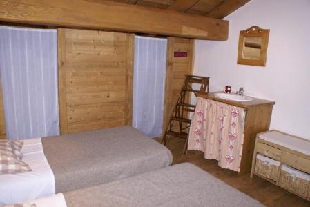 Rent in ski resort 5 room duplex chalet 8-10 people - Chalet la Sauvire - Champagny-en-Vanoise - Bedroom