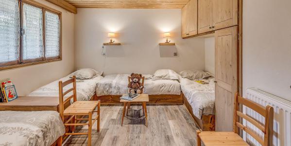 Rent in ski resort 5 room chalet 10 people (CH) - Chalet les Lauzes - Champagny-en-Vanoise - Bedroom