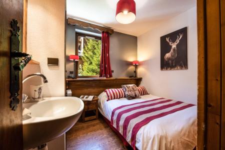 Rent in ski resort 4 room duplex apartment 8 people (33) - Résidence Club Alpina - Champagny-en-Vanoise - Bedroom