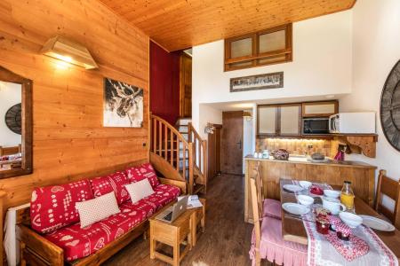 Rent in ski resort Résidence Club Alpina - Champagny-en-Vanoise - Living room