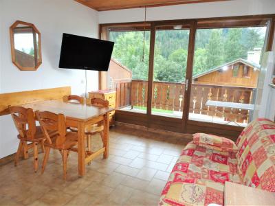 Rent in ski resort Studio sleeping corner 4 people (CAMPANUL) - Résidence Flor'Alpes - Champagny-en-Vanoise - Living room