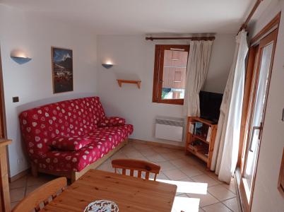 Rent in ski resort 2 room apartment cabin 6 people (021CL) - Résidence le Chardonnet - Champagny-en-Vanoise - Living room