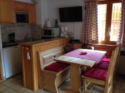 Location au ski Appartement 2 pièces cabine 6 personnes (003CL) - Résidence le Chardonnet - Champagny-en-Vanoise - Table