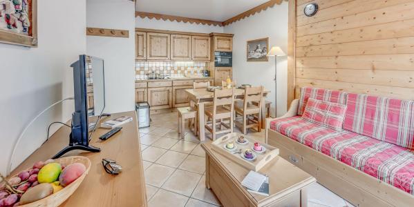 Rent in ski resort 2 room apartment cabin 6 people (C-14P) - Résidence les Alpages - Champagny-en-Vanoise