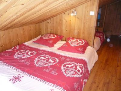 Rent in ski resort 3 room apartment 5 people - Résidence les Edelweiss - Champagny-en-Vanoise - Bedroom