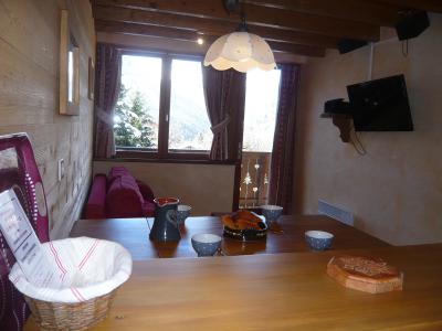 Rent in ski resort 3 room apartment 5 people - Résidence les Edelweiss - Champagny-en-Vanoise - Table