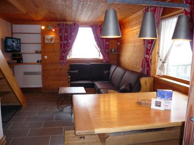 Rent in ski resort 3 room chalet 7 people - Résidence les Edelweiss - Champagny-en-Vanoise - Living room