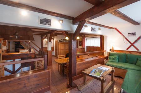 Rent in ski resort 3 room chalet 8 people - Résidence les Edelweiss - Champagny-en-Vanoise - Living room