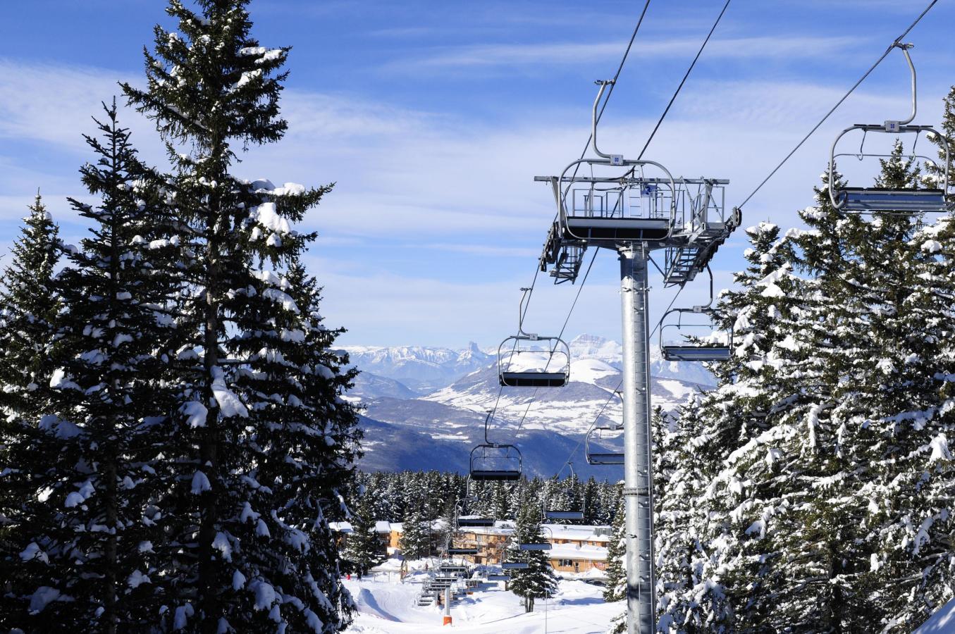 Appartement 2 pièces coin montagne 6 personnes (Vue forêt 50 m des pistes)