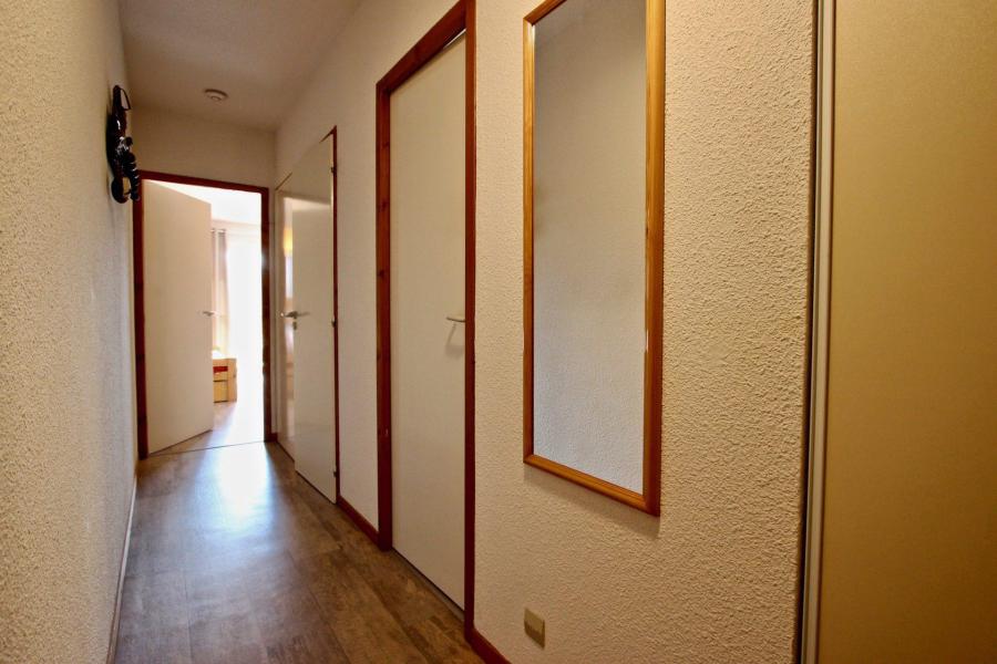 Rent in ski resort 2 room apartment 4 people (201) - L'AIGUILLE - Chamrousse - Apartment