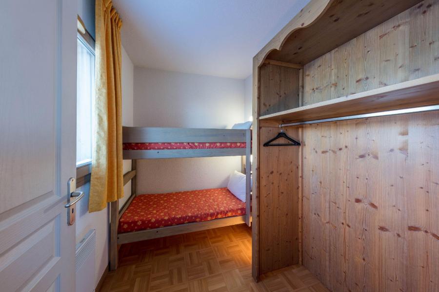 Rent in ski resort Résidence l'Ecrin des Neiges - Chamrousse - Bunk beds