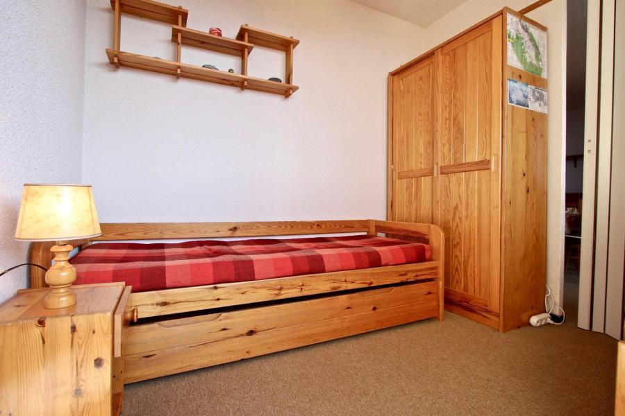 Rent in ski resort 2 room apartment 6 people (609) - Résidence l'Edelweiss - Chamrousse - Bedroom