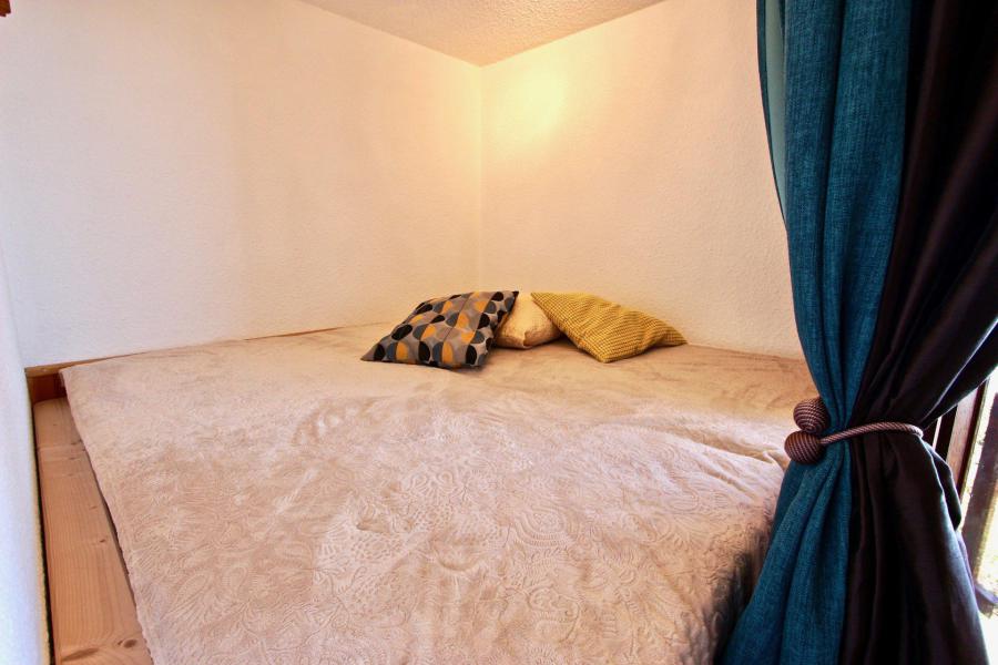 Alquiler al esquí Apartamento cabina para 4 personas (608) - Résidence l'Edelweiss - Chamrousse - Habitación