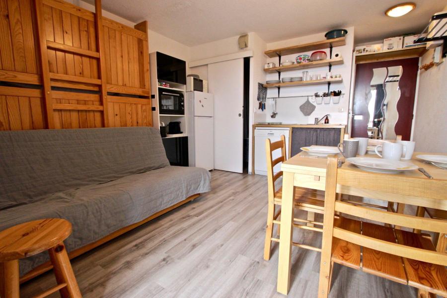 Rent in ski resort Studio cabin 4 people (409) - Résidence l'Edelweiss - Chamrousse - Living room