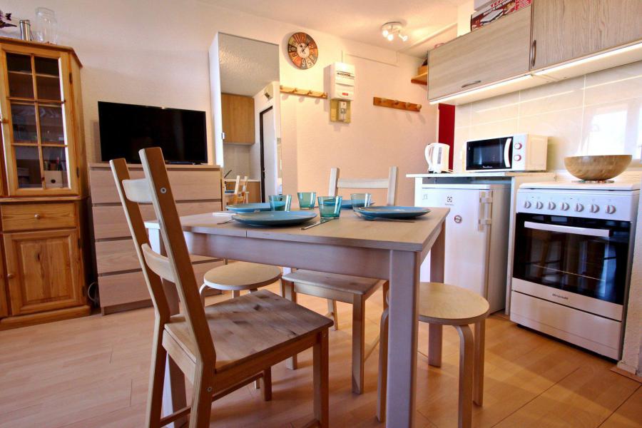 Rent in ski resort Studio cabin 4 people (608) - Résidence l'Edelweiss - Chamrousse - Living room