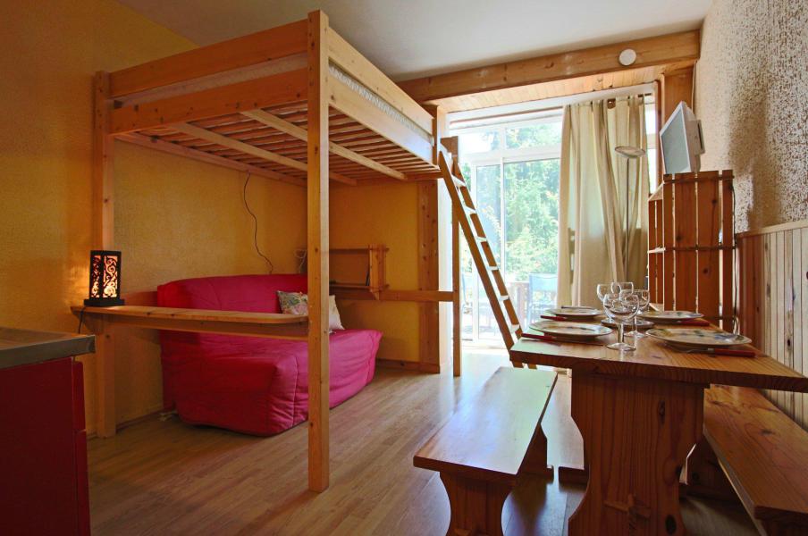 Rent in ski resort Studio 3 people (003) - Résidence l'Hippocampe - Chamrousse - Living room