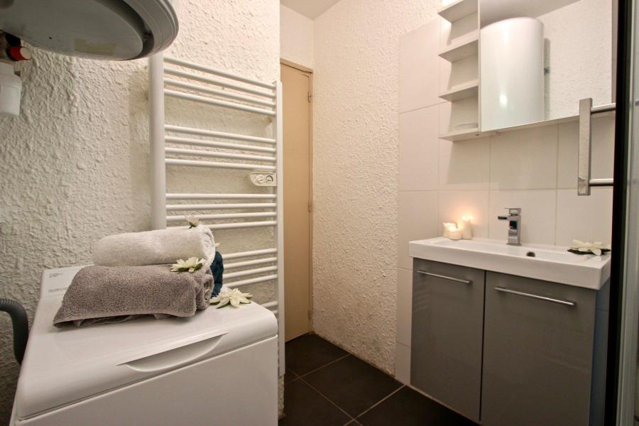 Soggiorno sugli sci Studio con alcova per 4 persone (017) - Résidence l'Hippocampe - Chamrousse - Bagno con doccia