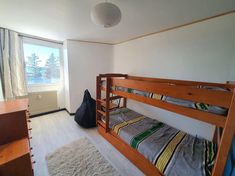 Rent in ski resort 2 room apartment 5 people (201) - Résidence le Carina - Chamrousse - Bedroom