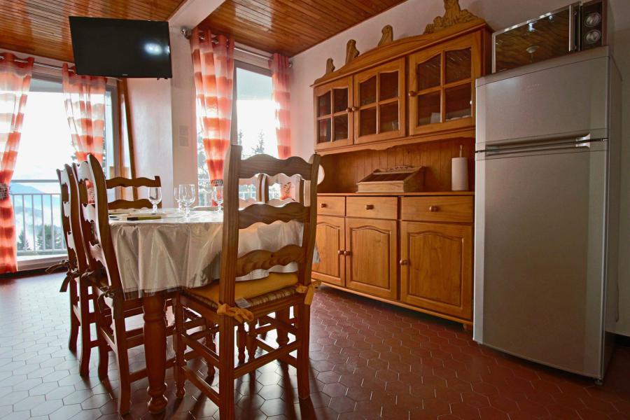 Rent in ski resort 3 room apartment 6 people (202) - Résidence le Carina - Chamrousse - Living room