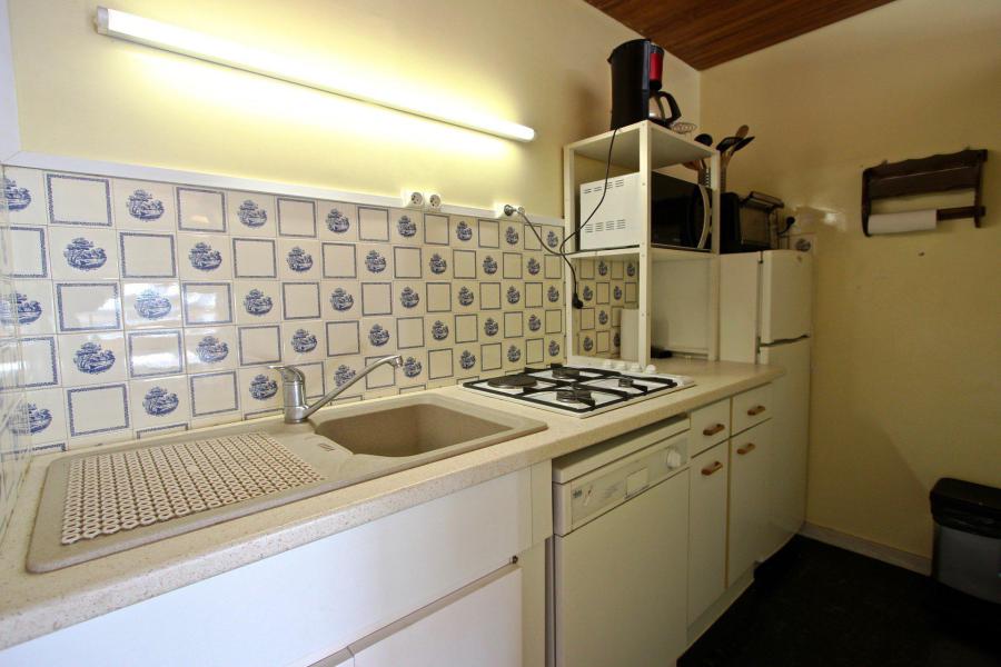 Rent in ski resort 2 room apartment 6 people (205) - Résidence le Chamois - Chamrousse - Kitchen