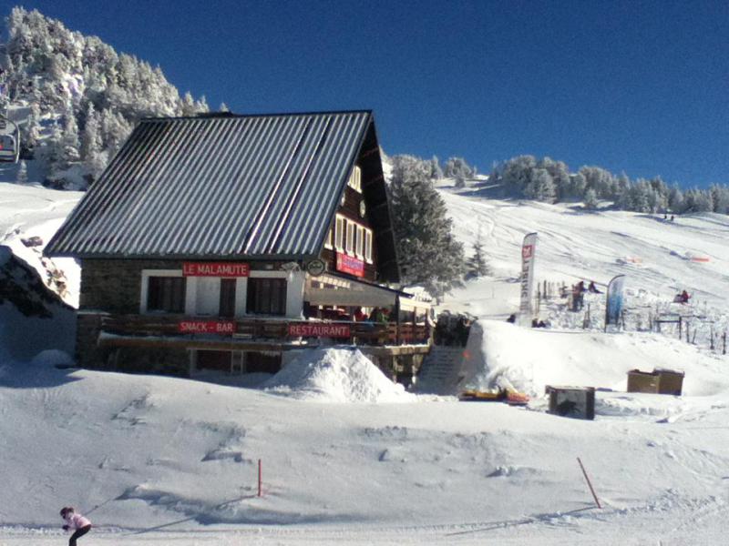 Ski verhuur Studio 3 personen (003) - Résidence le Claret - Chamrousse - Buiten winter