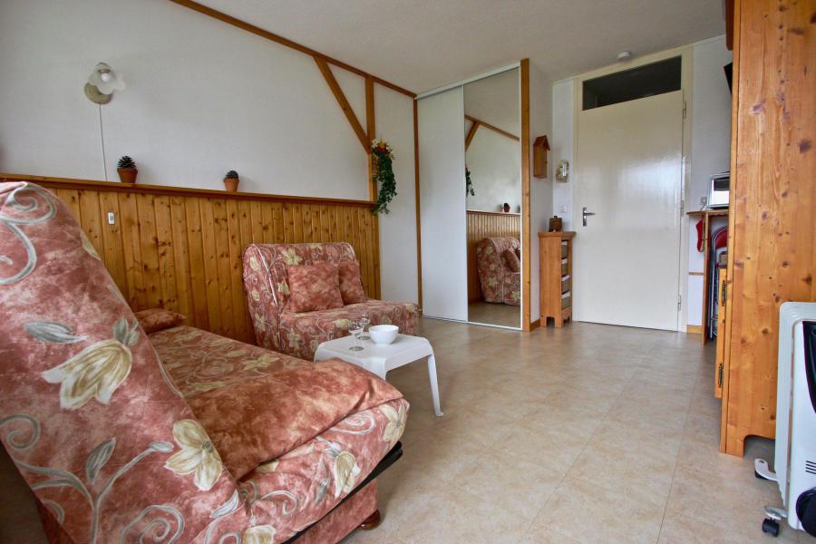 Rent in ski resort Studio 3 people (003) - Résidence le Claret - Chamrousse - Living room