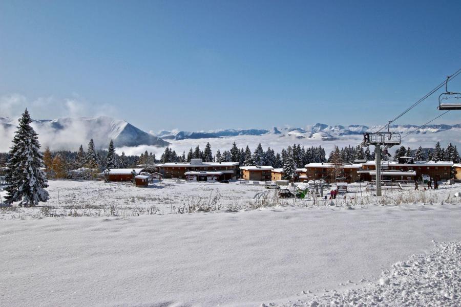 Аренда на лыжном курорте Квартира студия кабина для 4 чел. (004) - Résidence le Mirador - Chamrousse - зимой под открытым небом