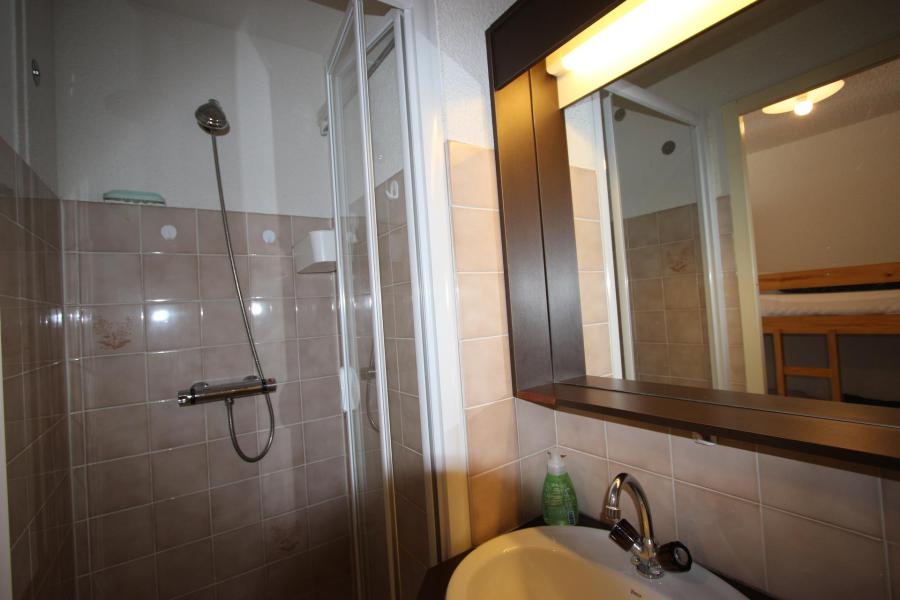 Soggiorno sugli sci Studio con alcova per 4 persone (1023) - Résidence le Vernon - Chamrousse - Bagno con doccia