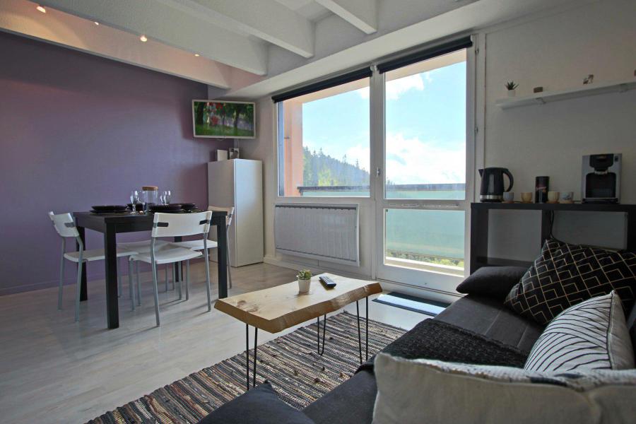 Rent in ski resort Studio sleeping corner 4 people (0402) - Résidence le Vernon - Chamrousse - Living room