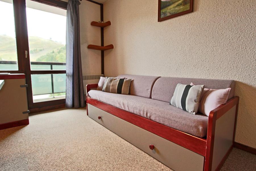Rent in ski resort Studio sleeping corner 4 people (1127) - Résidence le Vernon - Chamrousse - Living room