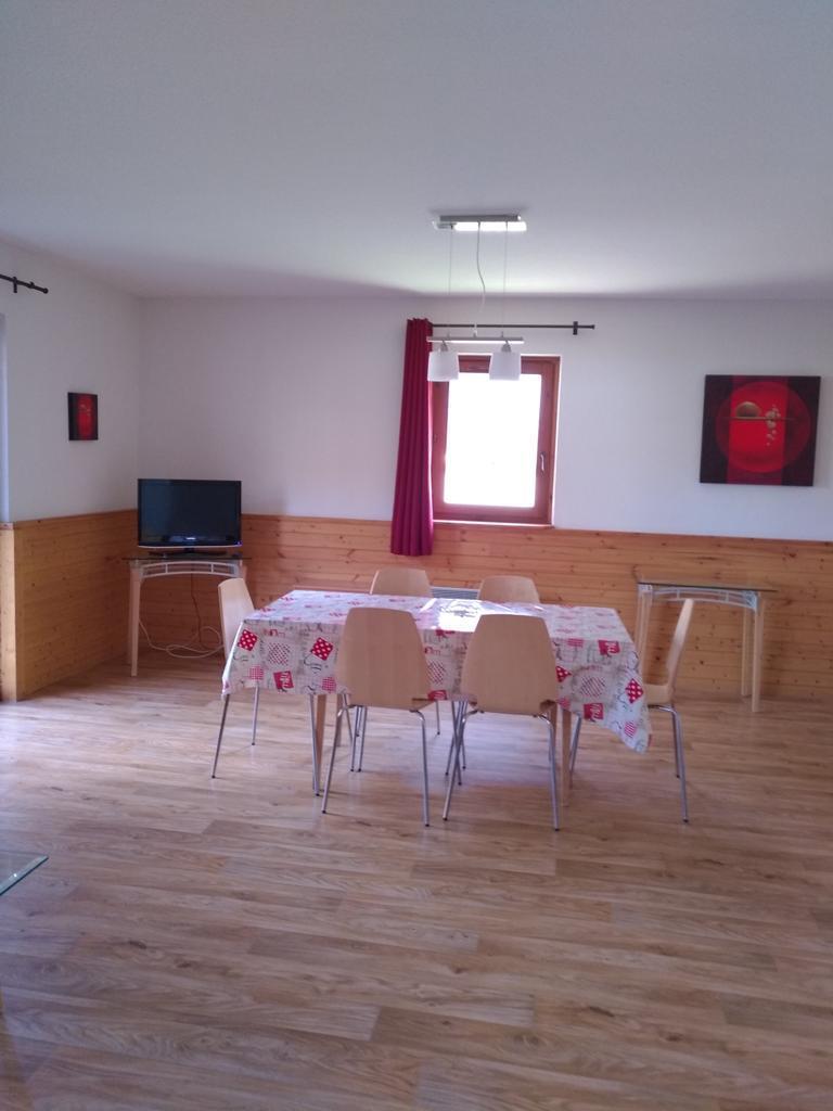 Rent in ski resort 3 room apartment 6 people - Résidence les Balcons du Recoin By Resid&Co - Chamrousse - Living room