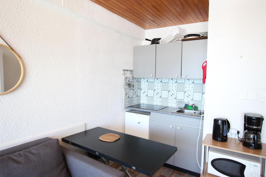 Rent in ski resort Studio 3 people (007) - Résidence les Carlines - Chamrousse - Kitchenette