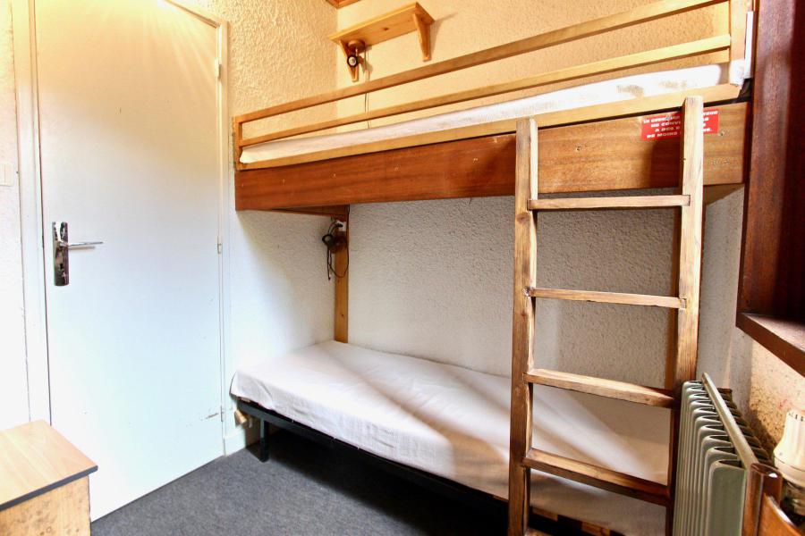 Skiverleih 3-Zimmer-Holzhütte für 6 Personen (230) - Résidence les Dauphins - Chamrousse - Schlafzimmer