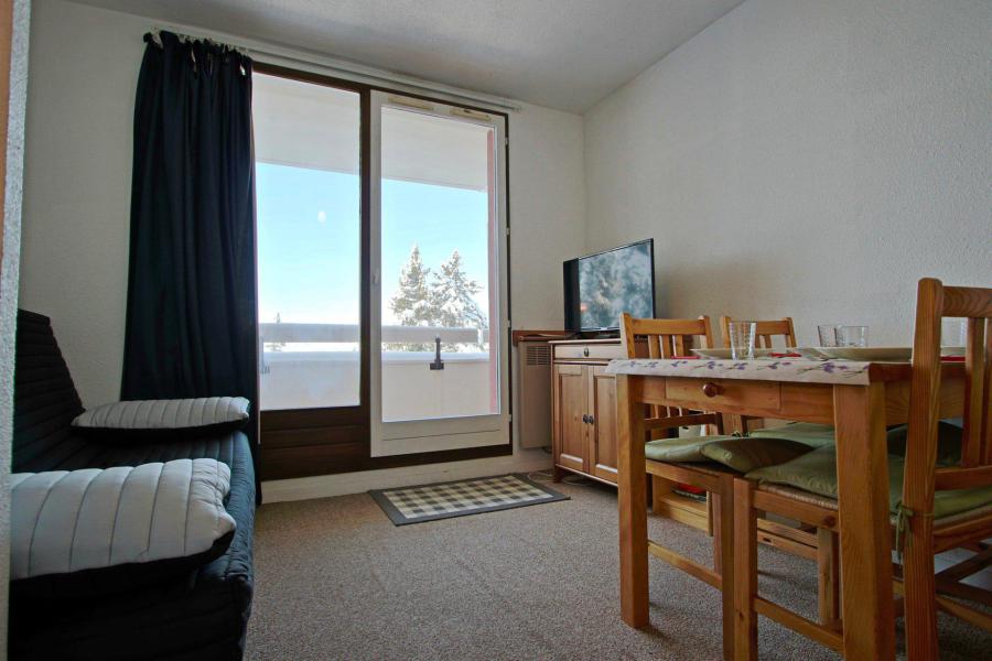 Rent in ski resort Studio cabin 4 people (209) - Résidence les Marmottes - Chamrousse - Living room