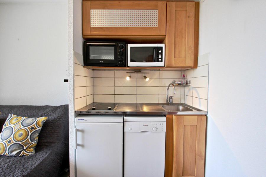 Rent in ski resort Studio cabin 6 people (208) - Résidence les Marmottes - Chamrousse - Kitchen