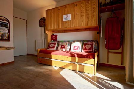 Rent in ski resort 2 room apartment 4 people (201) - L'AIGUILLE - Chamrousse - Living room