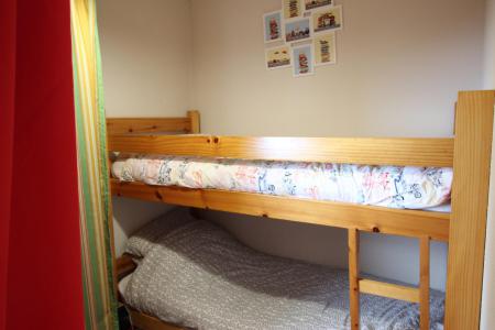 Rent in ski resort Studio cabin 4 people (421) - Résidence l'Edelweiss - Chamrousse - Bunk beds