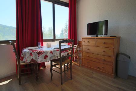 Rent in ski resort Studio sleeping corner 4 people (017) - Résidence l'Hippocampe - Chamrousse - Living room