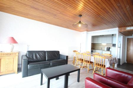 Rent in ski resort 3 room apartment 8 people (102) - Résidence la Croisette - Chamrousse - Living room