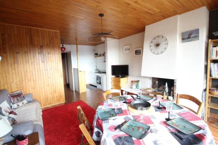 Rent in ski resort 3 room apartment 8 people (103) - Résidence le Cap 2000 - Chamrousse - Living room