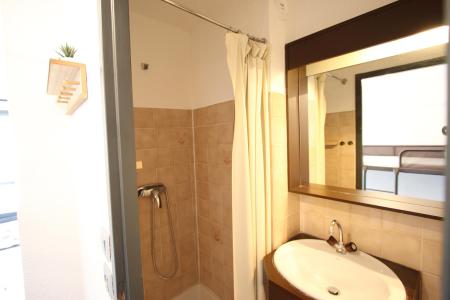 Soggiorno sugli sci Studio con alcova per 4 persone (0728) - Résidence le Vernon - Chamrousse - Bagno con doccia