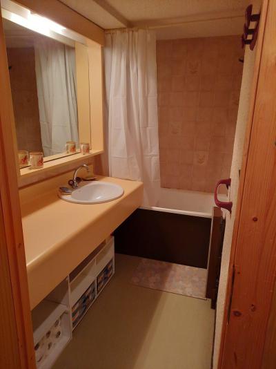 Rent in ski resort Studio sleeping corner 4 people (0008) - Résidence le Vernon - Chamrousse - Bathroom