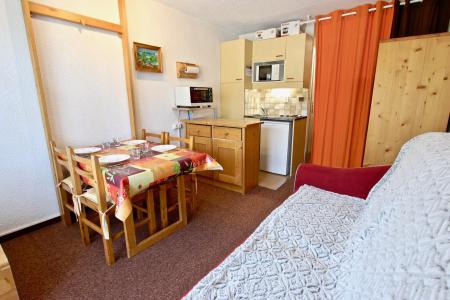 Rent in ski resort Studio sleeping corner 4 people (1123) - Résidence le Vernon - Chamrousse - Living room