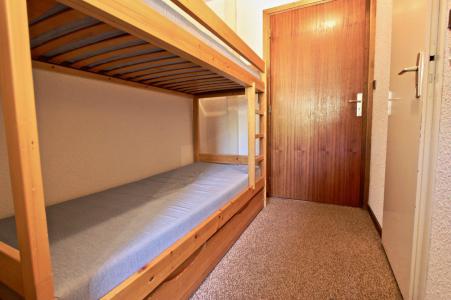 Rent in ski resort Studio sleeping corner 4 people (1125) - Résidence le Vernon - Chamrousse - Bedroom