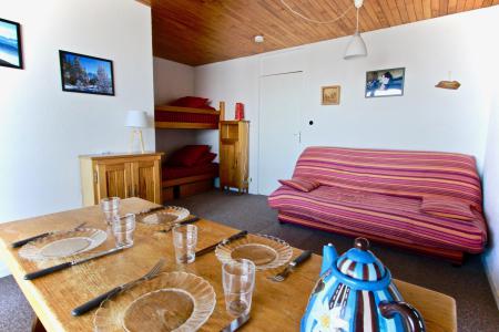 Rent in ski resort Studio 4 people (302) - Résidence les Carlines - Chamrousse - Living room