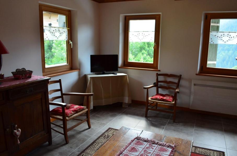 Rent in ski resort 2 room apartment cabin 6 people - Chalet CHEZ LA LOUISE - Châtel - Living room