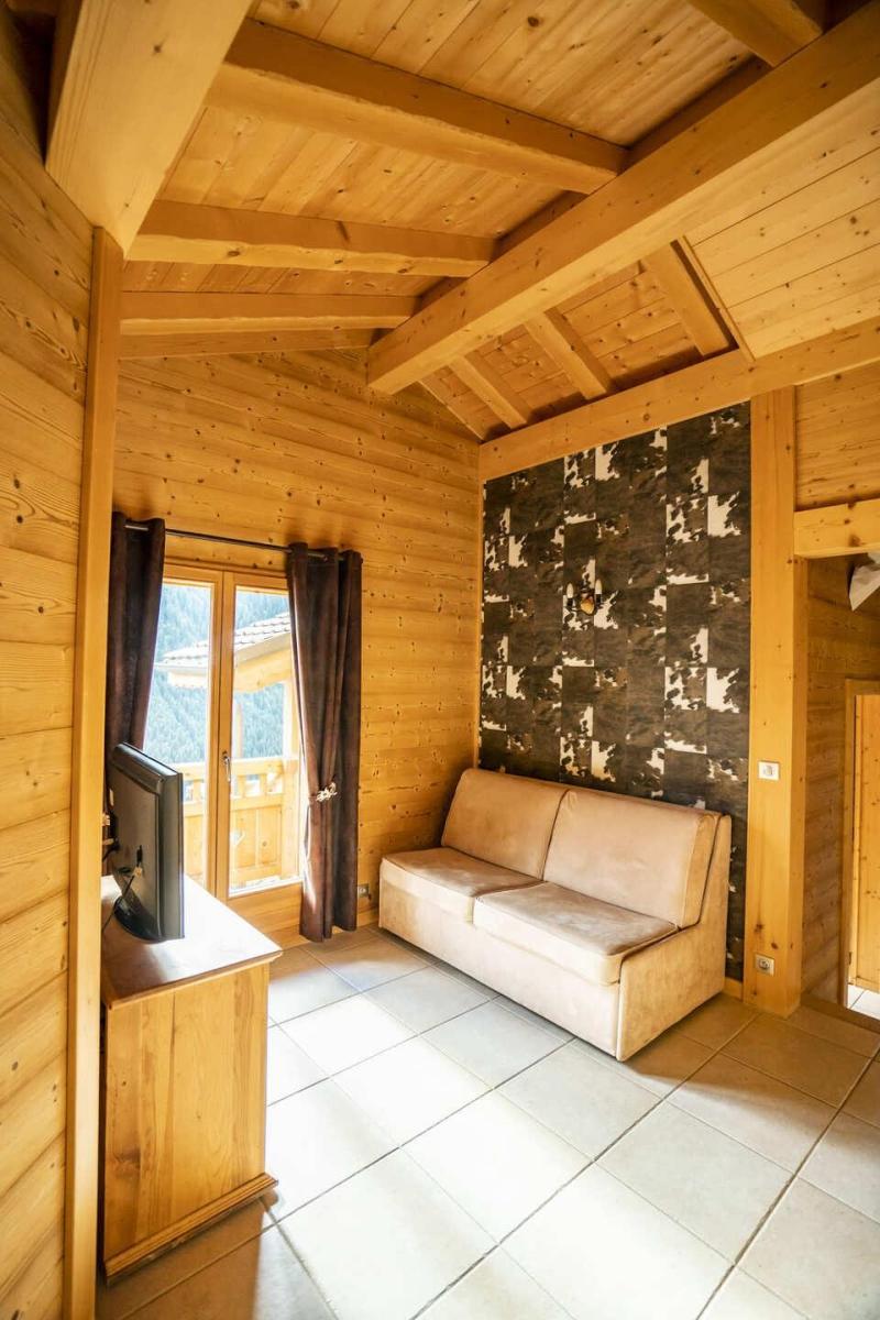 Rent in ski resort 7 room triplex chalet 15 people (Logement 15 personnes) - Chalet Etagne - Châtel - Living area