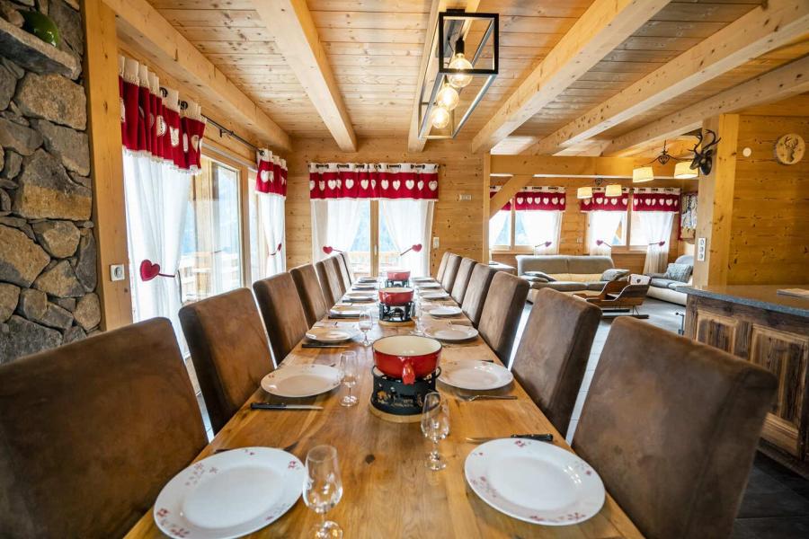 Ski verhuur Chalet triplex 7 kamers 15 personen - Chalet Etagne - Châtel - Eethoek