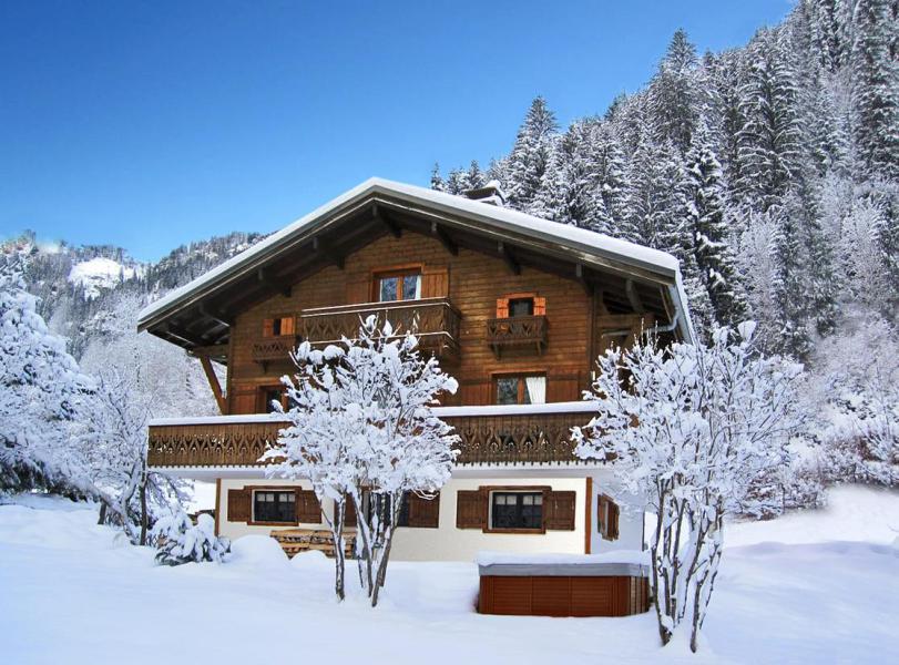 Holiday in mountain resort 5 room chalet 8 people - Chalet Isobel - Châtel - Winter outside