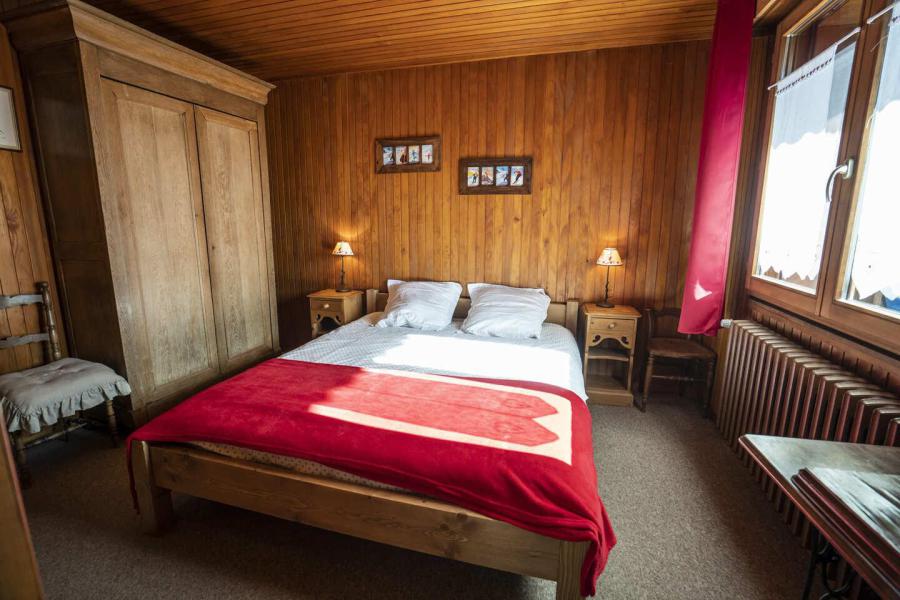Rent in ski resort 7 room apartment 14 people - Chalet Jacrose - Châtel - Double bed